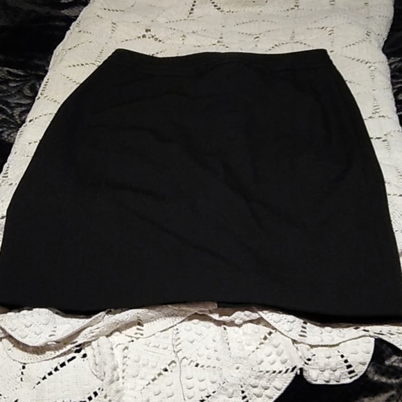 White House Black Market Dresses & Skirts - FINAL PRICE White House Black Market Pencil Skirt Size 8